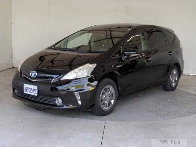 2013 Toyota PRIUS α