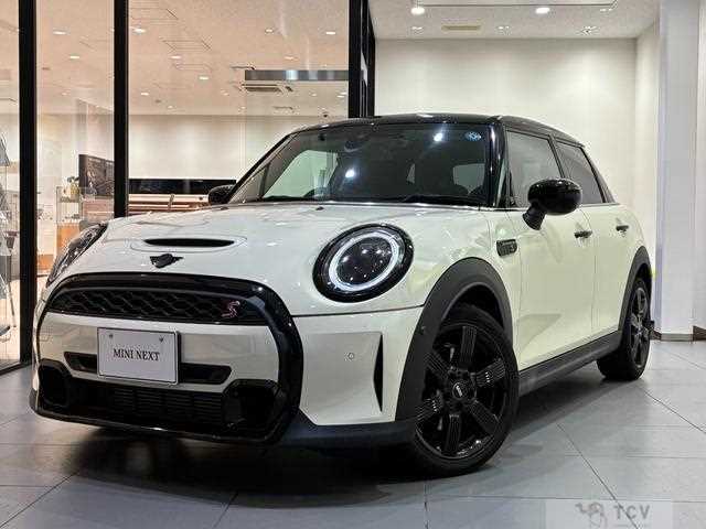 2022 BMW MINI