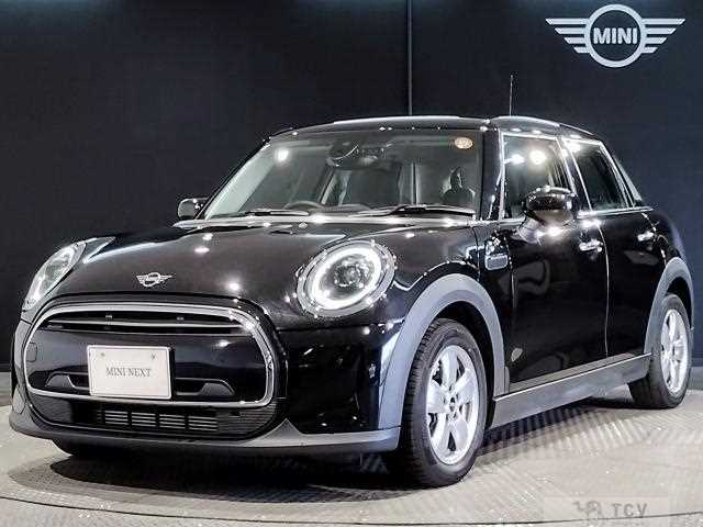 2022 BMW MINI