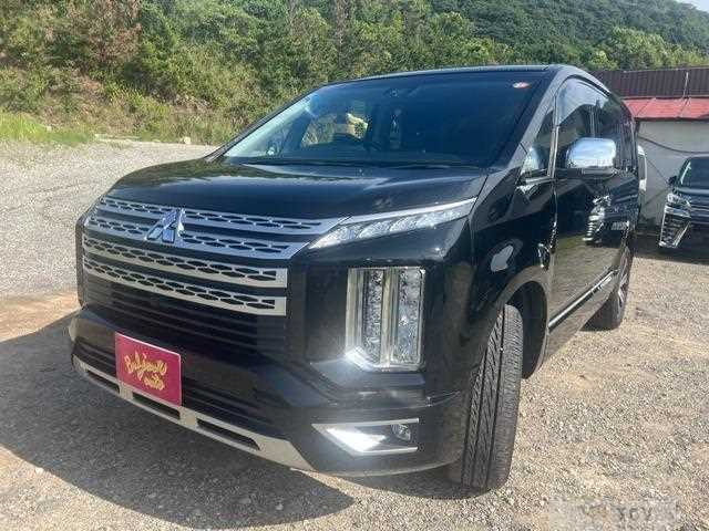 2019 Mitsubishi Delica D5
