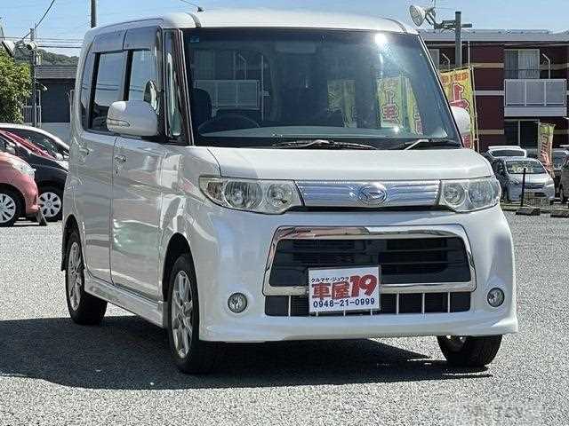 2011 Daihatsu Tanto