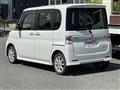 2011 Daihatsu Tanto
