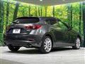 2017 Mazda Axela