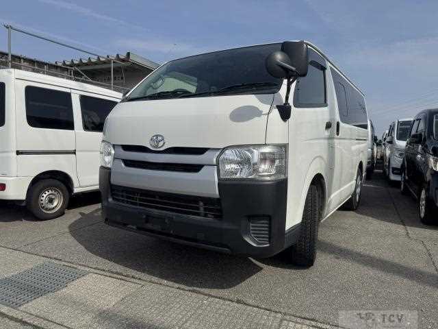 2015 Toyota Regiusace Van