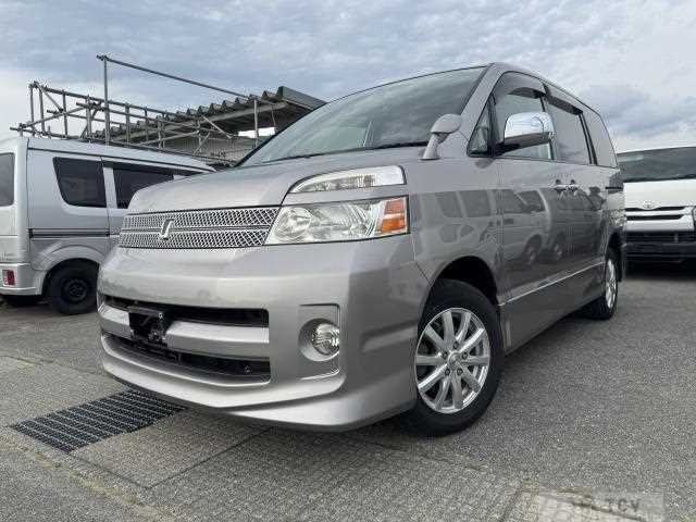 2007 Toyota Voxy