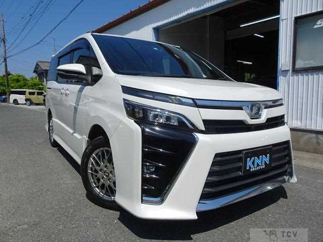 2017 Toyota Voxy