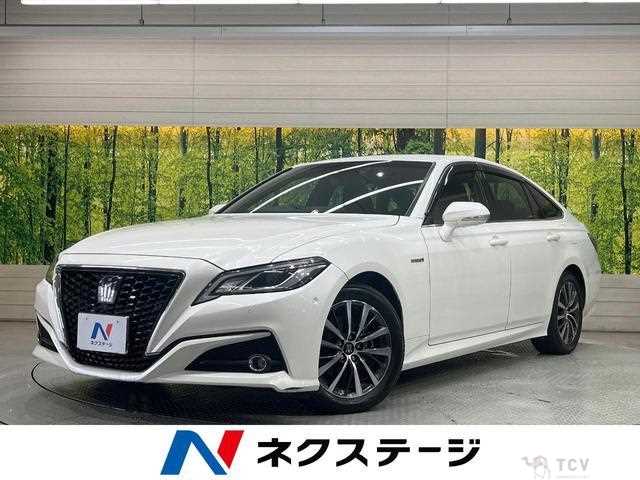 2019 Toyota Crown Hybrid