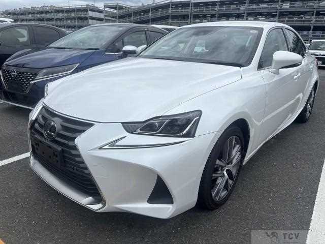 2017 Lexus IS