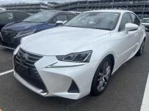 2017 Lexus IS