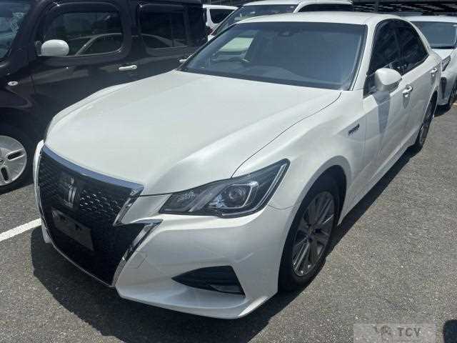2017 Toyota Crown Hybrid