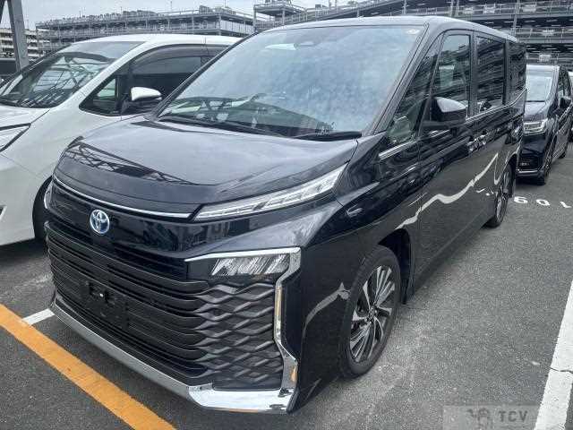 2023 Toyota Voxy