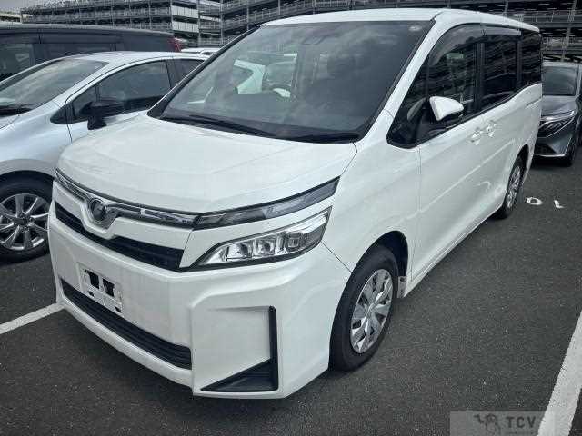 2017 Toyota Voxy