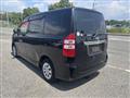 2013 Toyota Noah