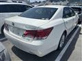 2013 Toyota Crown Hybrid