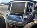 2013 Toyota Crown Hybrid