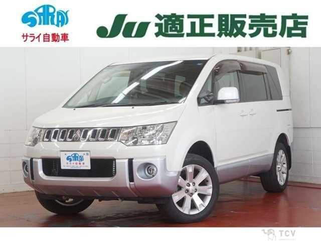 2011 Mitsubishi Delica D5