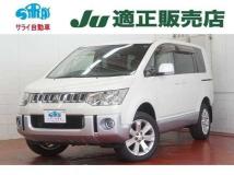 2011 Mitsubishi Delica D5