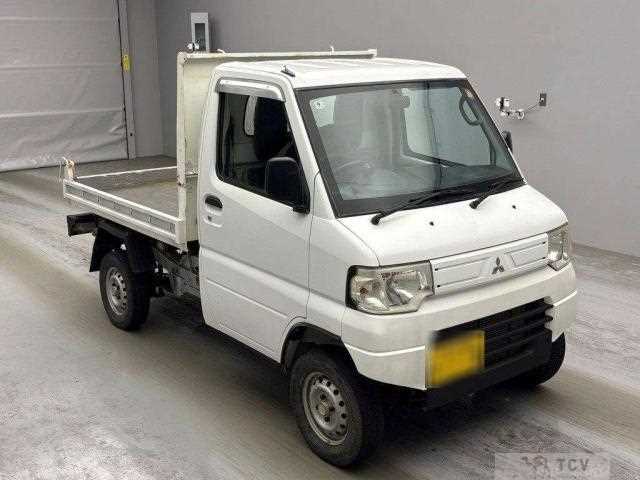 2012 Mitsubishi Minicab Truck