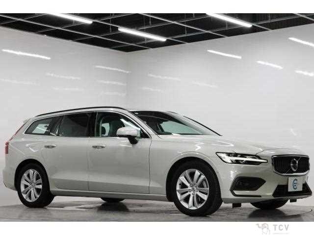 2022 Volvo V60