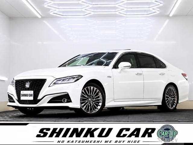 2020 Toyota Crown Hybrid