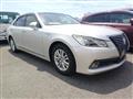 2015 Toyota Crown Hybrid