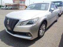 2015 Toyota Crown Hybrid