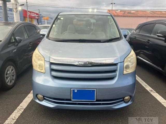 2007 Toyota Noah