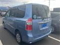 2007 Toyota Noah