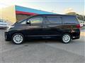2013 Toyota Alphard G