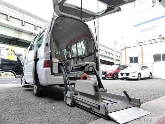 2010 Nissan Caravan Bus