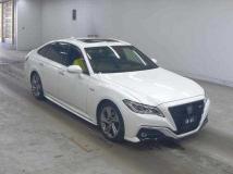 2019 Toyota Crown Hybrid