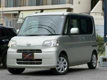 2012 Daihatsu Tanto