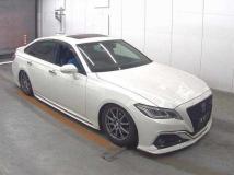 2018 Toyota Crown Hybrid