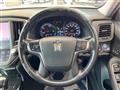 2013 Toyota Crown Hybrid