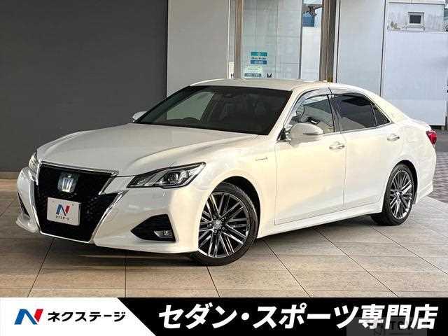 2016 Toyota Crown Hybrid