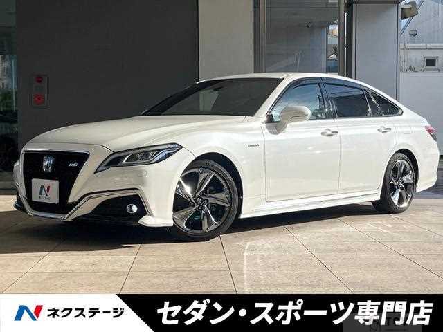 2018 Toyota Crown Hybrid