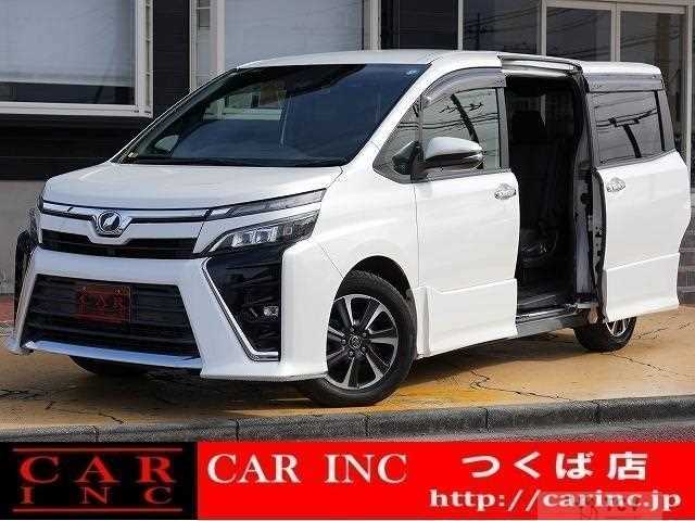 2017 Toyota Voxy