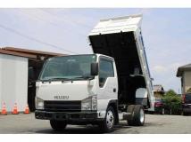 2013 Isuzu Elf Truck