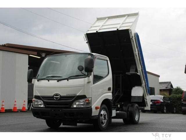 2013 Hino Dutro
