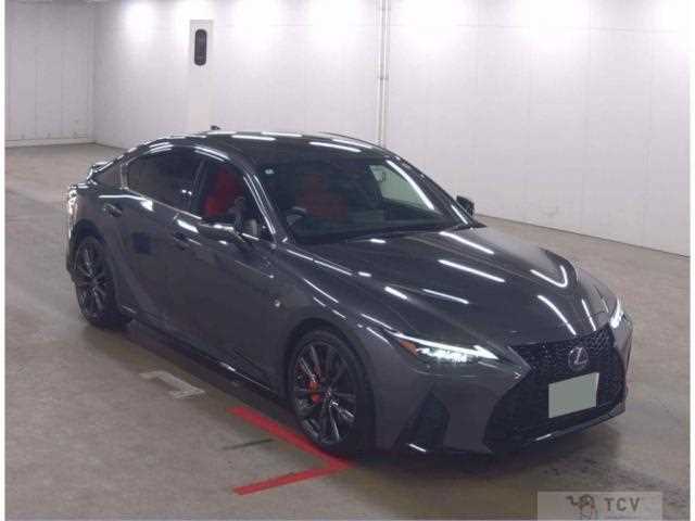 2021 Lexus IS