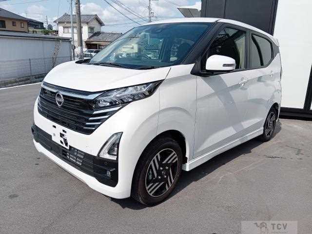 2025 Nissan Nissan Others