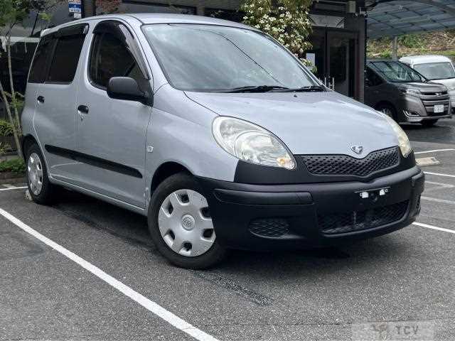 2005 Toyota Fun Cargo