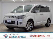 2016 Mitsubishi Delica D5