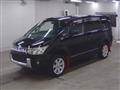 2011 Mitsubishi Delica D5