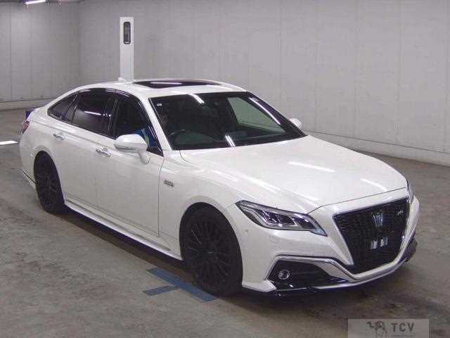 2019 Toyota Crown Hybrid