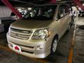 2004 Toyota Noah