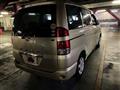 2004 Toyota Noah