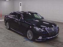 2013 Toyota Crown Majesta