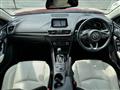 2017 Mazda Axela