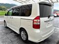 2010 Toyota Noah
